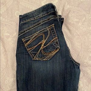 ☑️SILVER JEANS☑️ Tuesday 16 1/2